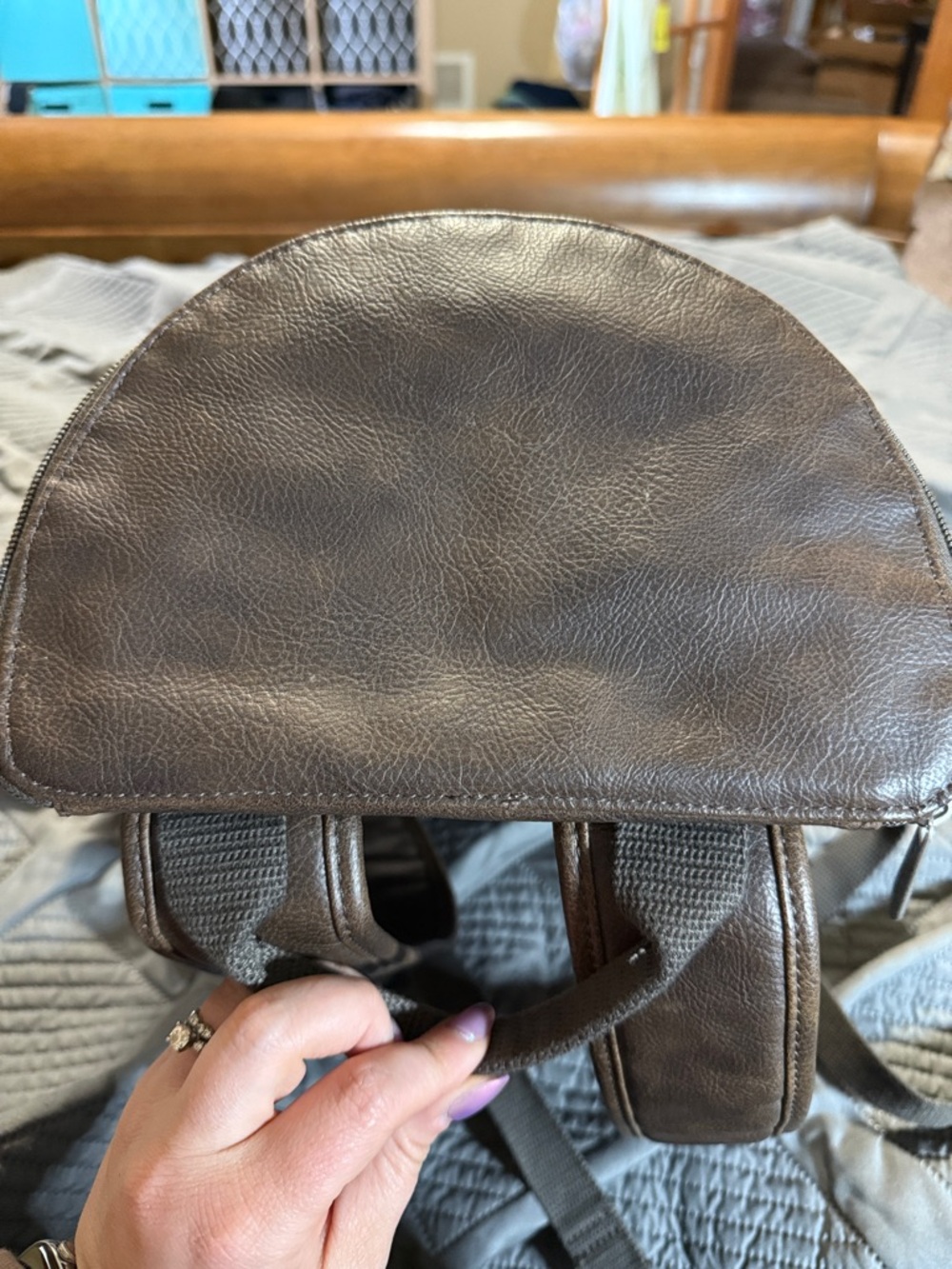 thirty-one Brown Faux Leather backpack cooler Great condition - Picture 4 of 12